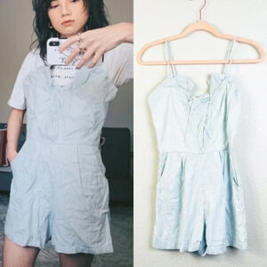 THREADS 4 THOUGHT Light Blue Pinstripe Romper Size‎ Small